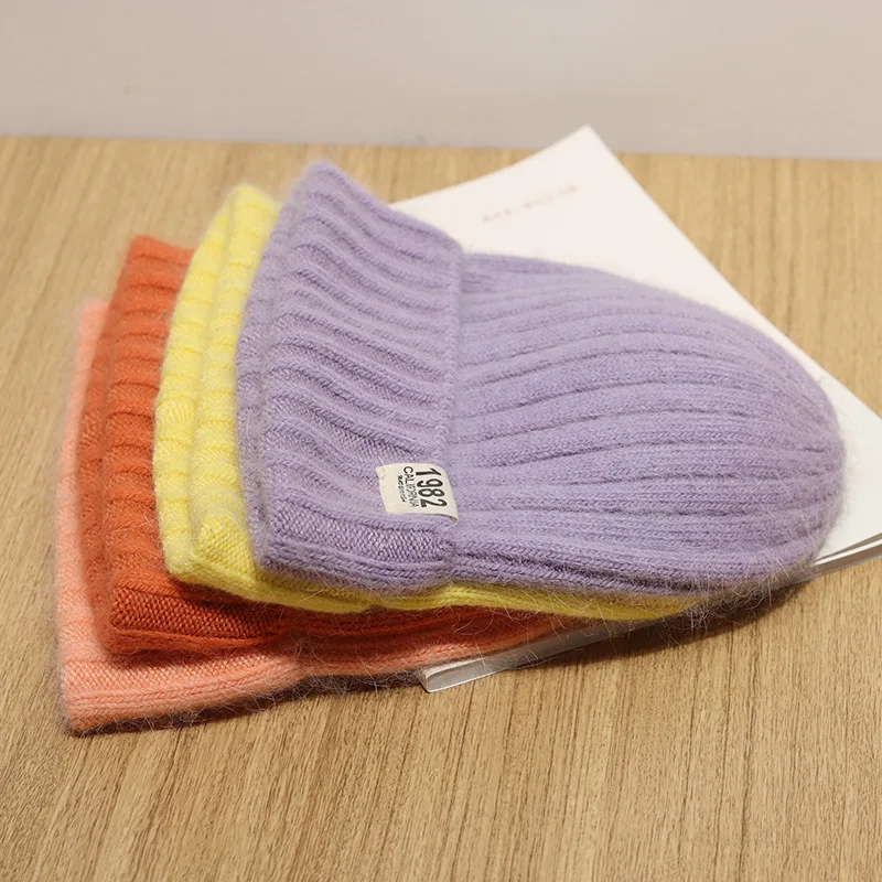 Hotsale Eladás téli Kalap valós Nyúl Prémek téli hats számára Nők Megmunkalás Felmelegedés beanie hats with1982 Nők tömör Felnőtt fedezze fejét kupak