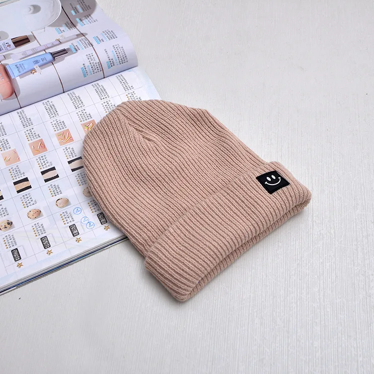 1 Pcs Korean Square Smiling Face wool Knitted Caps Women Men Skullcap Autumn Winter Brand Skullies Beanies Baggy Melon Cap