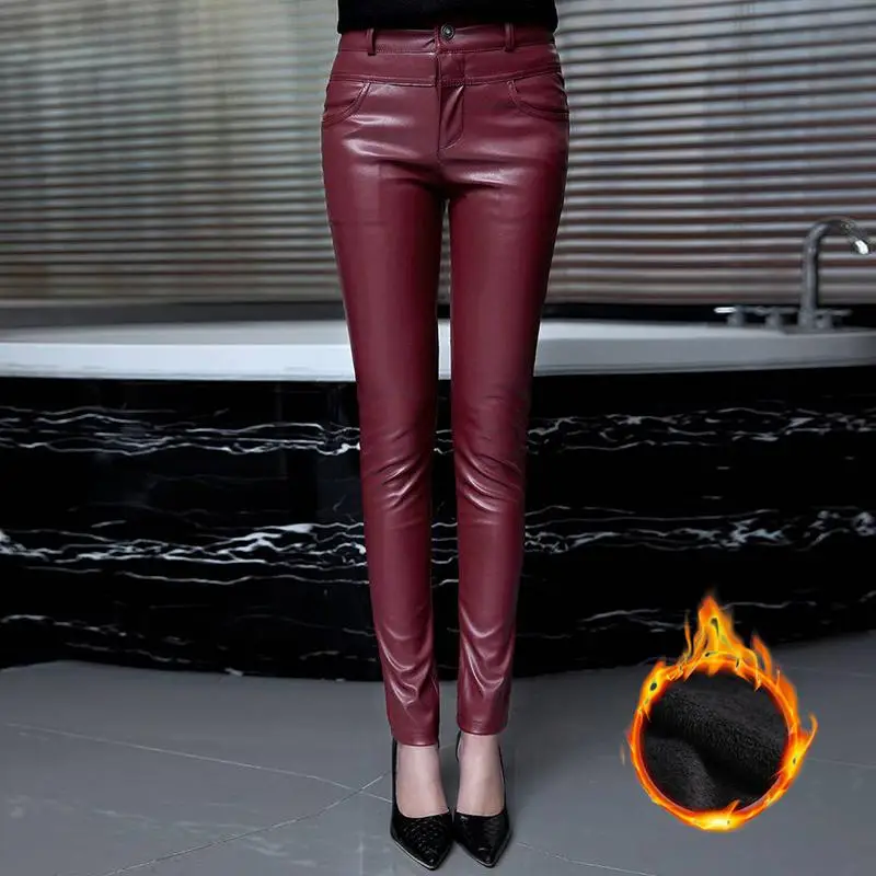 red plus velvet Осень зима женские брюки из натуральной кожи женские тонкие леггинсы из натуральной овчины женские плотные бархатные обтягивающие длинные брюки V05 - Цвет: red plus velvet