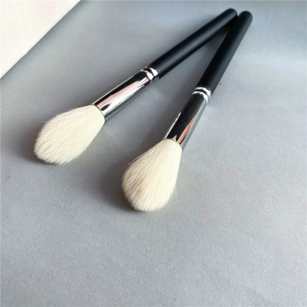 

Long Blending Makeup Brush 137s Synthetic Powder Blush Highlighter Beauty Cosmetics Brush Tool