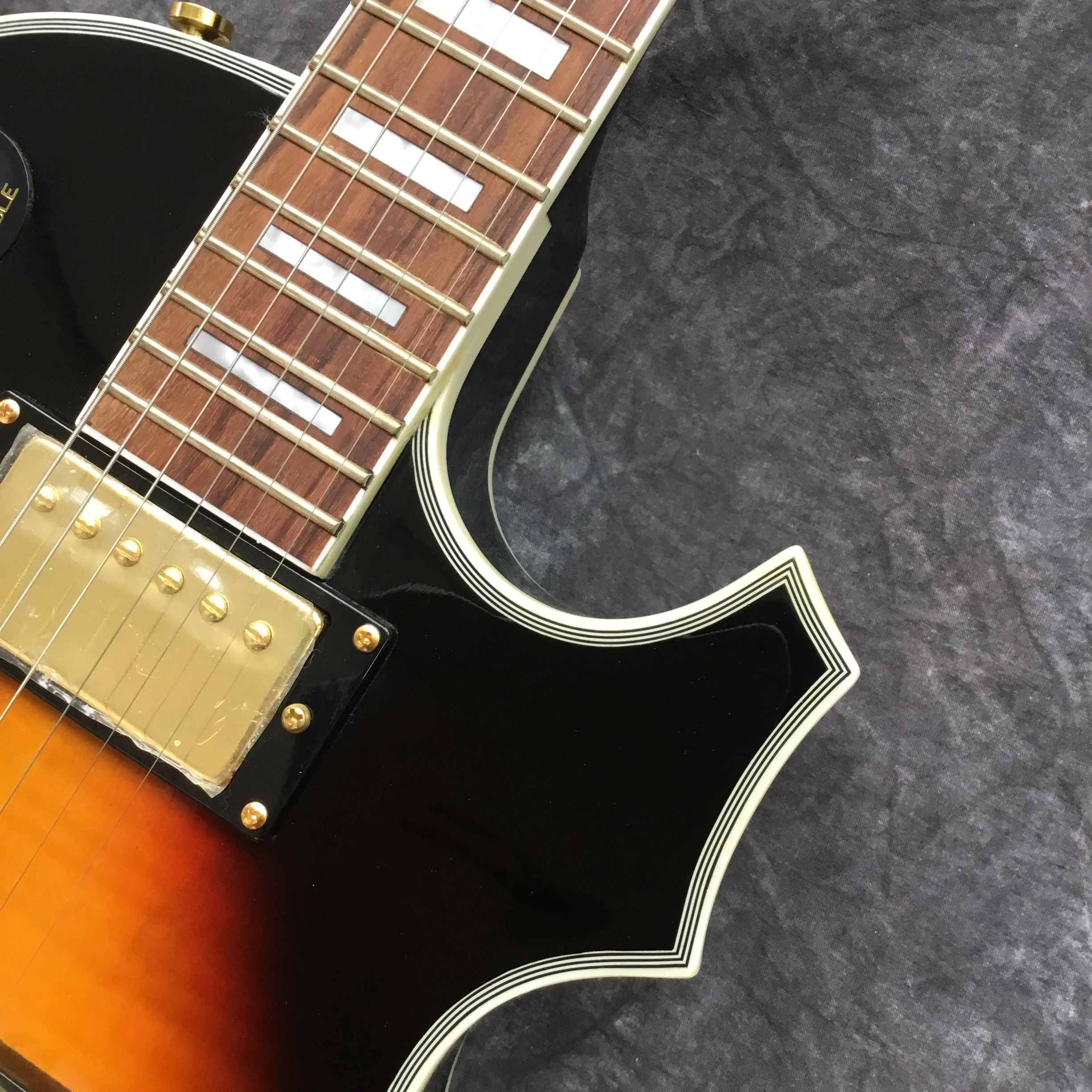 Suneye Electric Guitar Sunburst Retro Electric Guitar Custom Guitar with Gold Hardware Stock