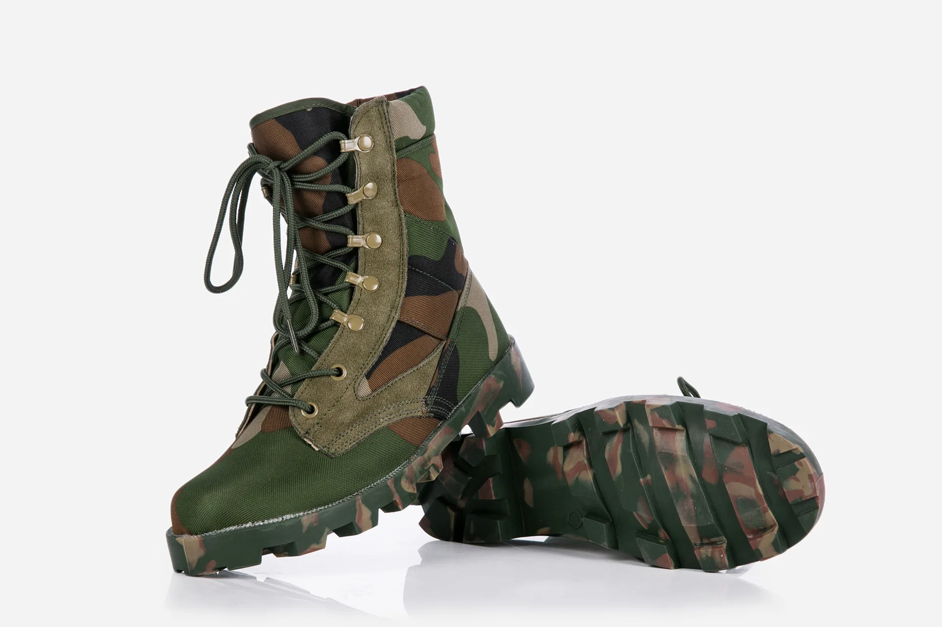 

Foreign Trade Combat Boots a Wave Combat Boots Desert Boots Hight-top Outdoor Tactical Boots Special Forces 07 Outdoor Training
