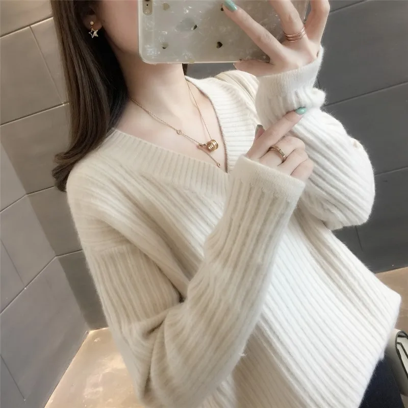 

Fall/winter 2019 new Korean sweater women's pullover v-neck long sleeve ladies solid color loose slim knit base shirt