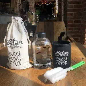 Whale Cup 600ML Frosted Glass Mup Leak-Proof Fashion Mineral Water Bottles  Drinkware Camping Travel Easy to Carry Sport Bottle C5