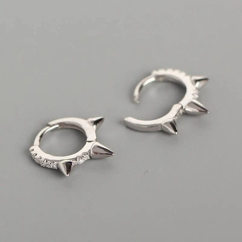 Orecchini A Cerchio Con Ciondolo Fulmine In Argento Sterling 925 – Placcati Oro Bianco, Ipoallergenici