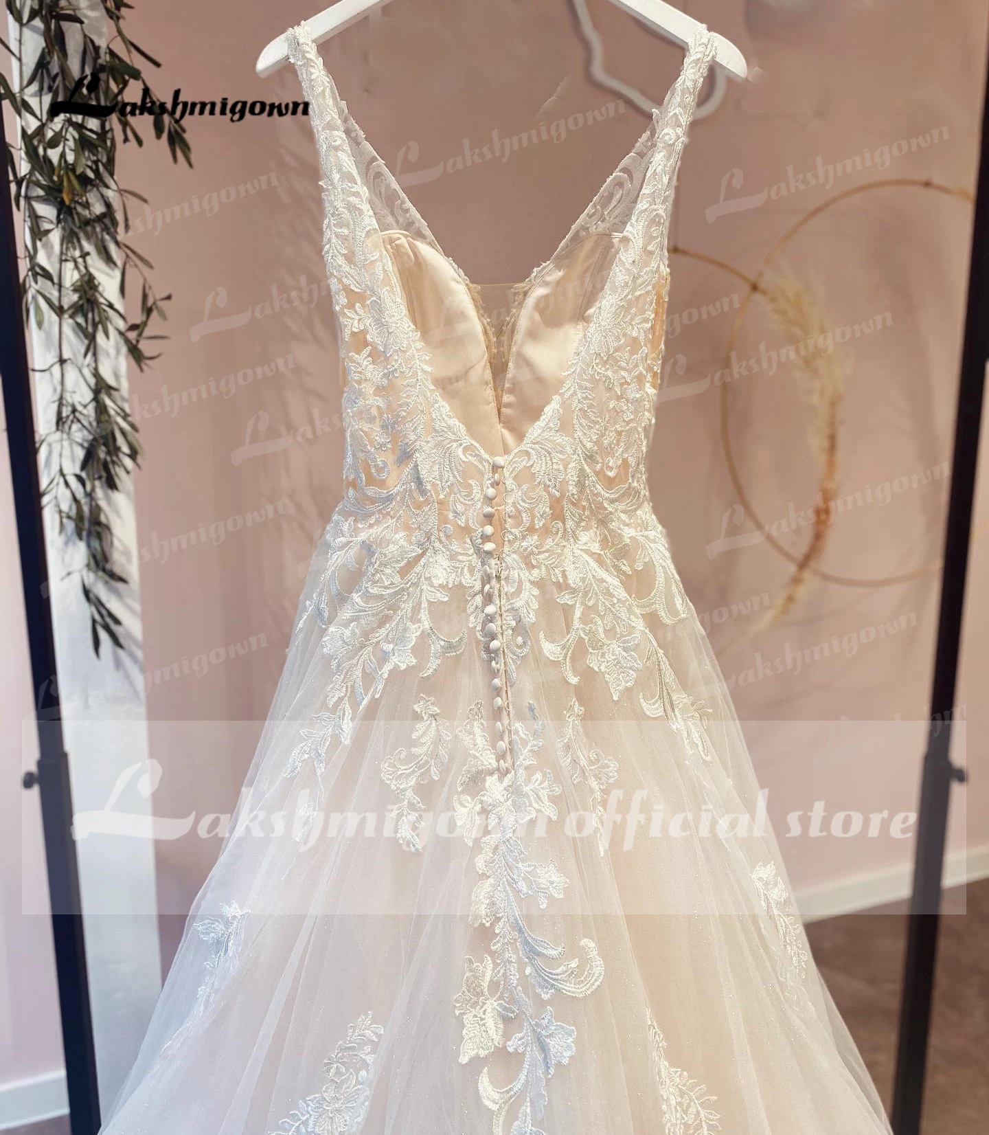 Lakshmigown Floral Appliques Wedding Dresses V Neck Backless A-Line Court Train Tulle Bridal Gowns Robe Mariee Customized 4