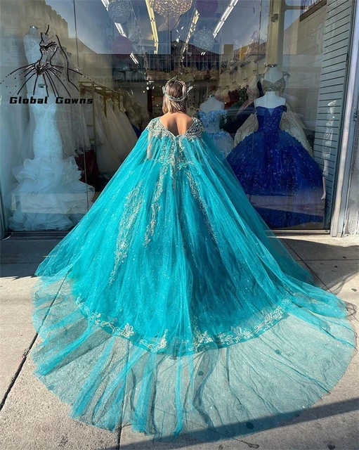 VESTIDO DE DEBUTANTE PRINCESA VERMELHO COM RENDA BORDADA E STRASS