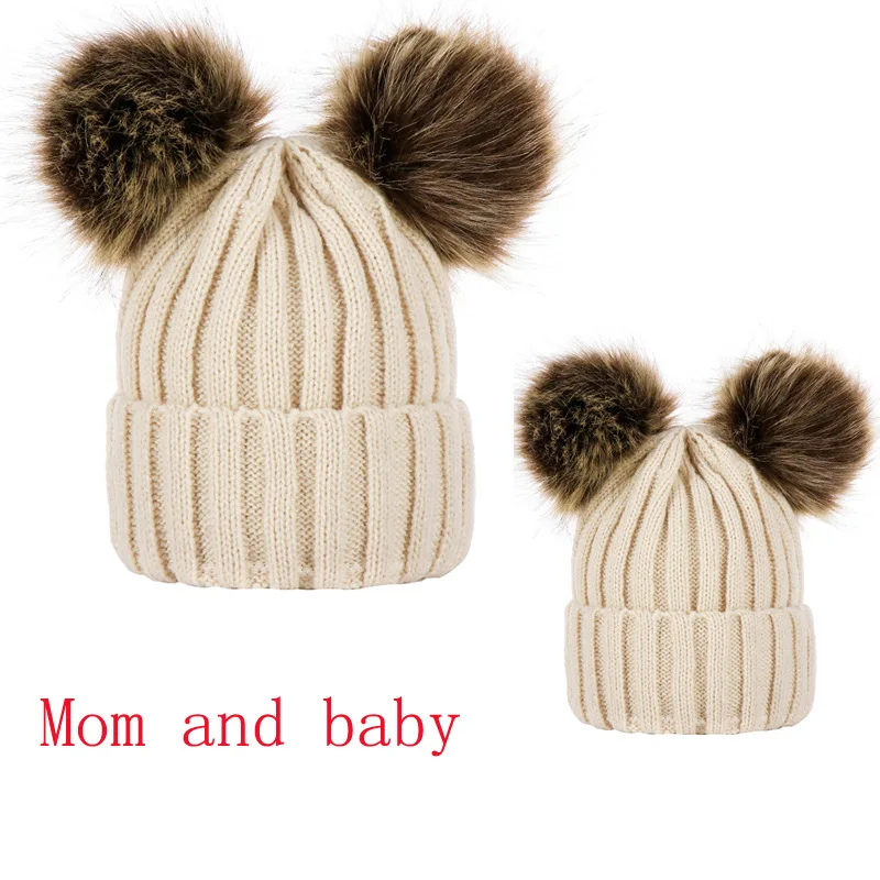 Комплект из 2 предметов, одинаковые шапки для всей семьи, Рождественские теплые зимние шапки с помпонами для маленьких мальчиков и девочек, вязаные детские шапки с помпонами из искусственного меха