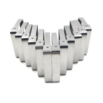 

Tablecloth Clips, Large Table Cover Cloth Clamps For Home Party & Picnic , Outdoor Table Cover Clamps Thick Tables