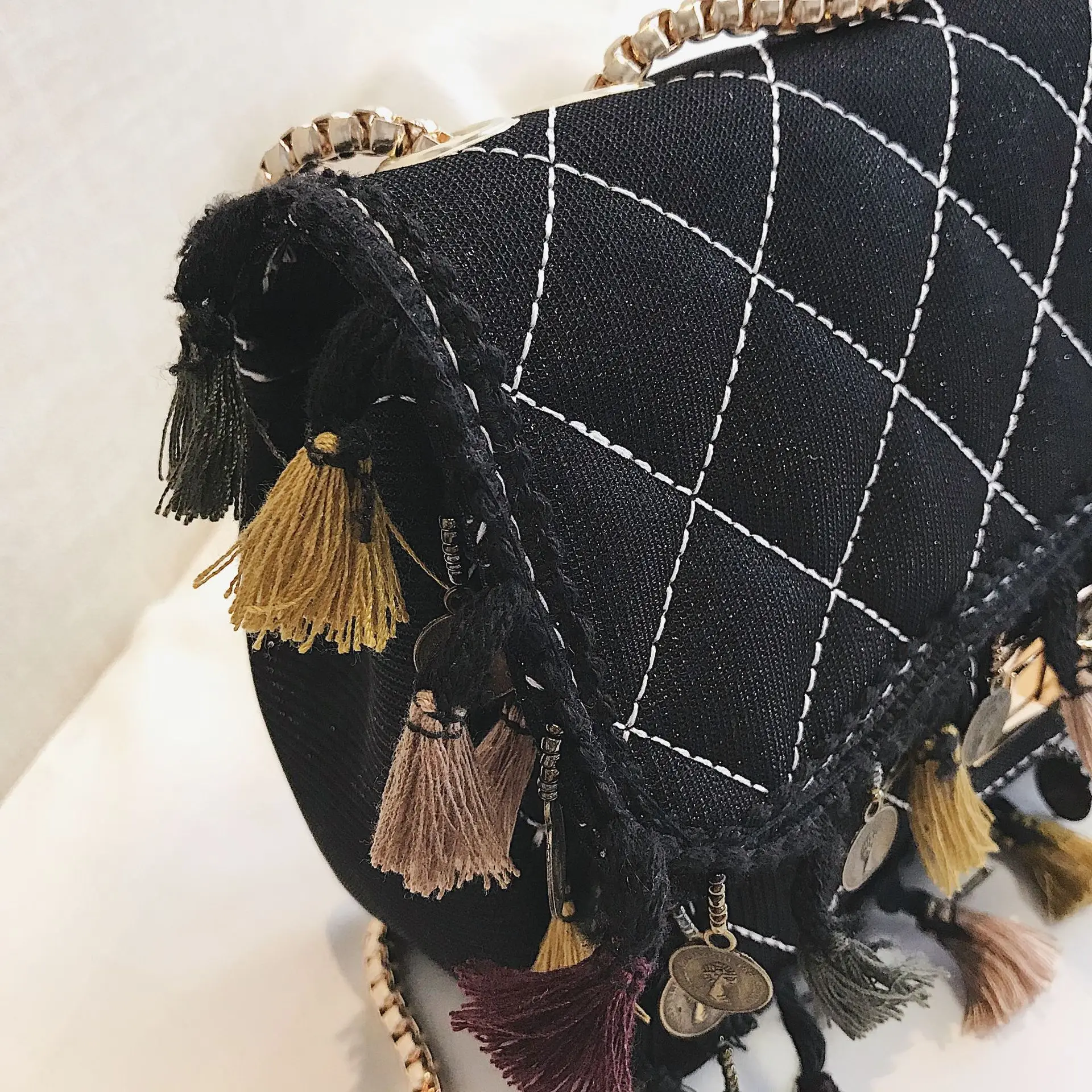 

Ethnic-Style Fashion Small Square Bag Tassels Lock Autumn And Winter New Style One-Shoulder Oblique WOMEN'S Bag