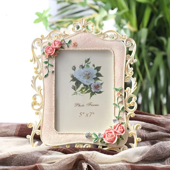 

Pink Rose Resin Painted Photo Frame Crafts Gift Stand Home Decoration Wedding Dress Portarretratos Display Frame