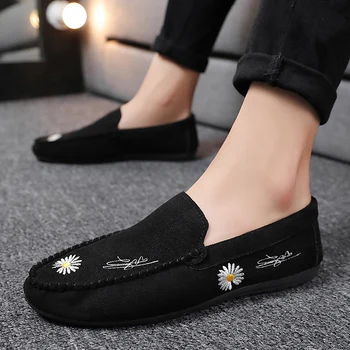 

Hot Sale Flock Slip-On Cosy Lightweight Men Shoes Anti-Slip Comfortable Massage Sneakers Men Tenis Chaussure Homme Scarpe Uomo