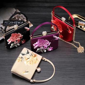 

Women Fashion Evening Bag China Retro Cheongsam Style Clutch Purse Embroidered Peony Flower Lady Party Elegant Shoulder Handbag