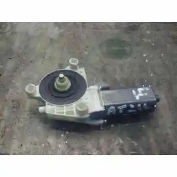 

WINDOW MOTOR FRONT RIGHT PEUGEOT 307 (S1) 0130822021 ENGINE ELEV. D. D. [AT211] ENGINE TYPE: RHY (DW10TD) TYPE RACK: VF