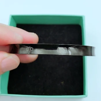 

Hot Fashion European And American Style Classics Bracelet Women Logo 1:1 Original Genuine Fine Jewelry Valentines Birthday Gift