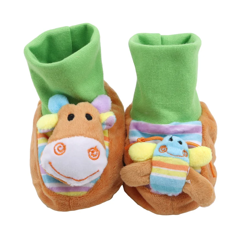 Giraffe Демисезонный Новые носки для малышей с героями мультфильмов, животными, слоном льва жирафа Бегемот Детские носки погремушкой носки-тапочки плюшевые игрушки, детская обувь, носки - Цвет: Giraffe