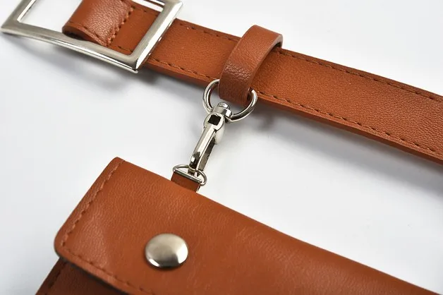 Местная Стоковая поясная сумка женская квадратная кожанный браслет грудь маленькая сумка для телефона Женская поясная сумка Bolosa