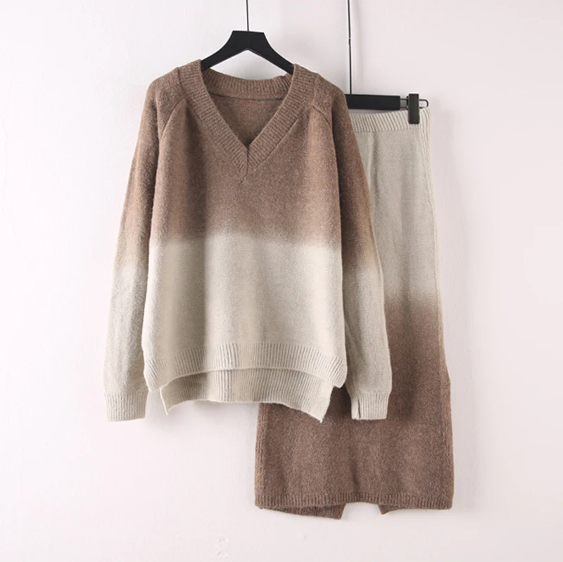 New Autumn Woman Knitted Two-pieces Suit Gradient Sweater Pencil Skirt Set for Woman Female Winter Warm Suits
