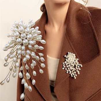 

Fashion Oval Pearl Branch Flower Brooches For Women 2020 New Trends Big Party Brooch Pins Jewelry Christmas Gifts