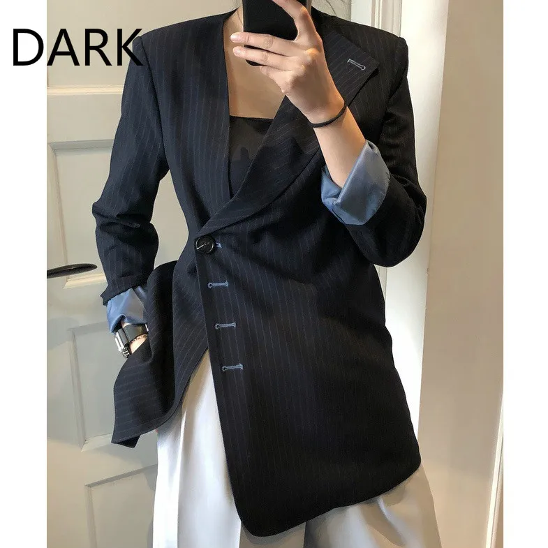 

[DARK] Korean Retro Design Asymmetric Diagonal Striped Loose Suit 2020 Spring New