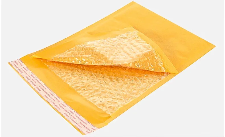 5 envelopes de papel dos pces ensaca o envelope acolchoado dos encarregados do envio de correio com artigos do negócio do saco