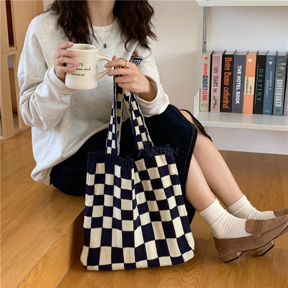 Women's Checkerboard Shoulder Bags Design Knitted Tote Casual Weave Woolen Retro Plaid Handbag Female Fashion Daily Shopping Bag