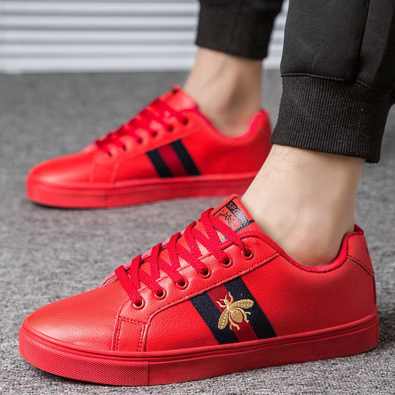 Мужская обувь с рисунком пчелы; сезон весна; Новинка года; обувь красного цвета в Корейском стиле; Мужская Спортивная повседневная обувь; модная красная обувь - Цвет: Красный