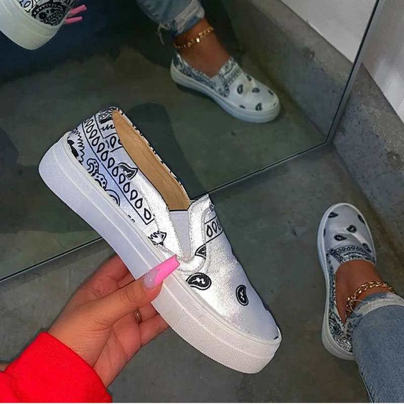 wholesale fashion sneakers