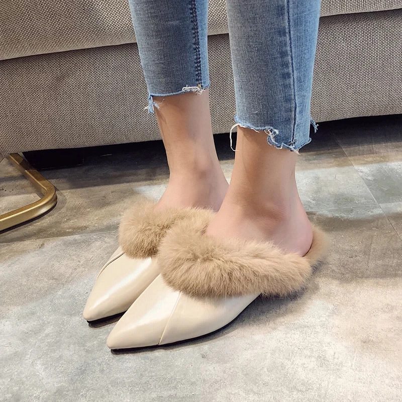 Cover Toe Low Luxury Slides Shoes Woman Slippers Platform Pokemon Plush Mules Women Pointed Designer New Fur Flat Fashion