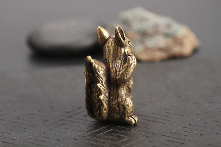 Mother Child Rabbits Statue (3)