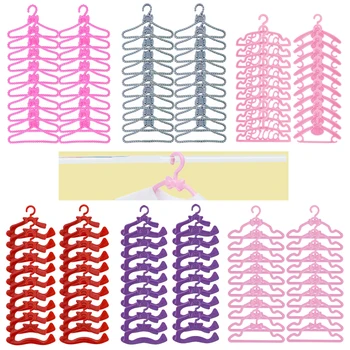 

20 Pcs / Lot Cute Mini Mixed Plastic Pink Hangers Dolls Accessories For Barbie Doll Wardrobe Dress Clothes Dollhouse Toy