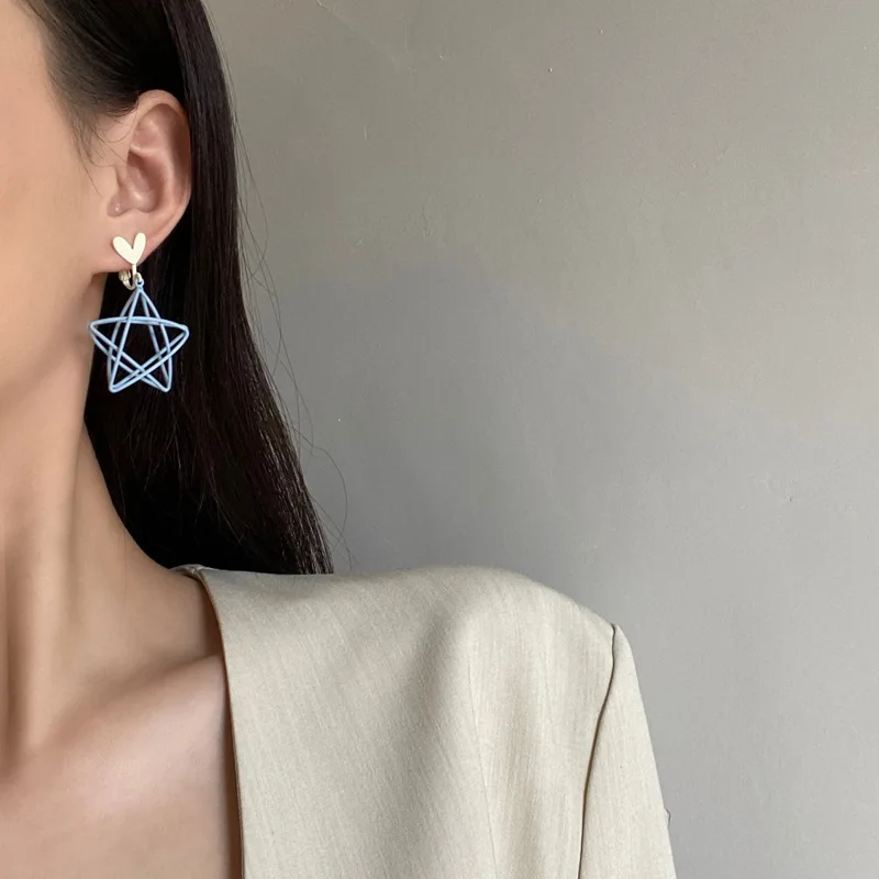 

Trendy Simple Metal Hollow Out Star Earrings Fashion Earrings 925 Needle Candy Colored Stars Day Girls Ear Piercing
