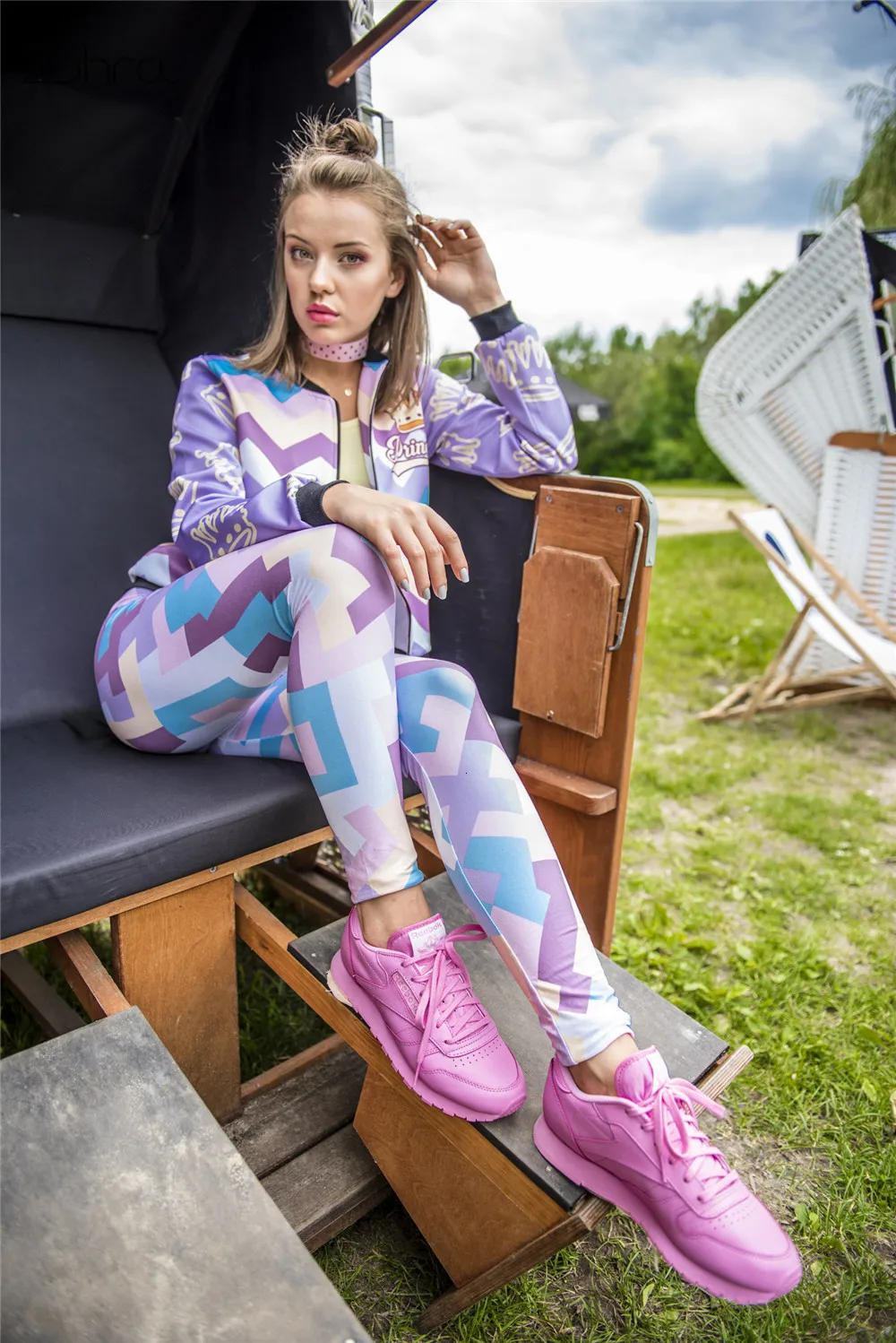 42435 geometric shapes pink (10)_