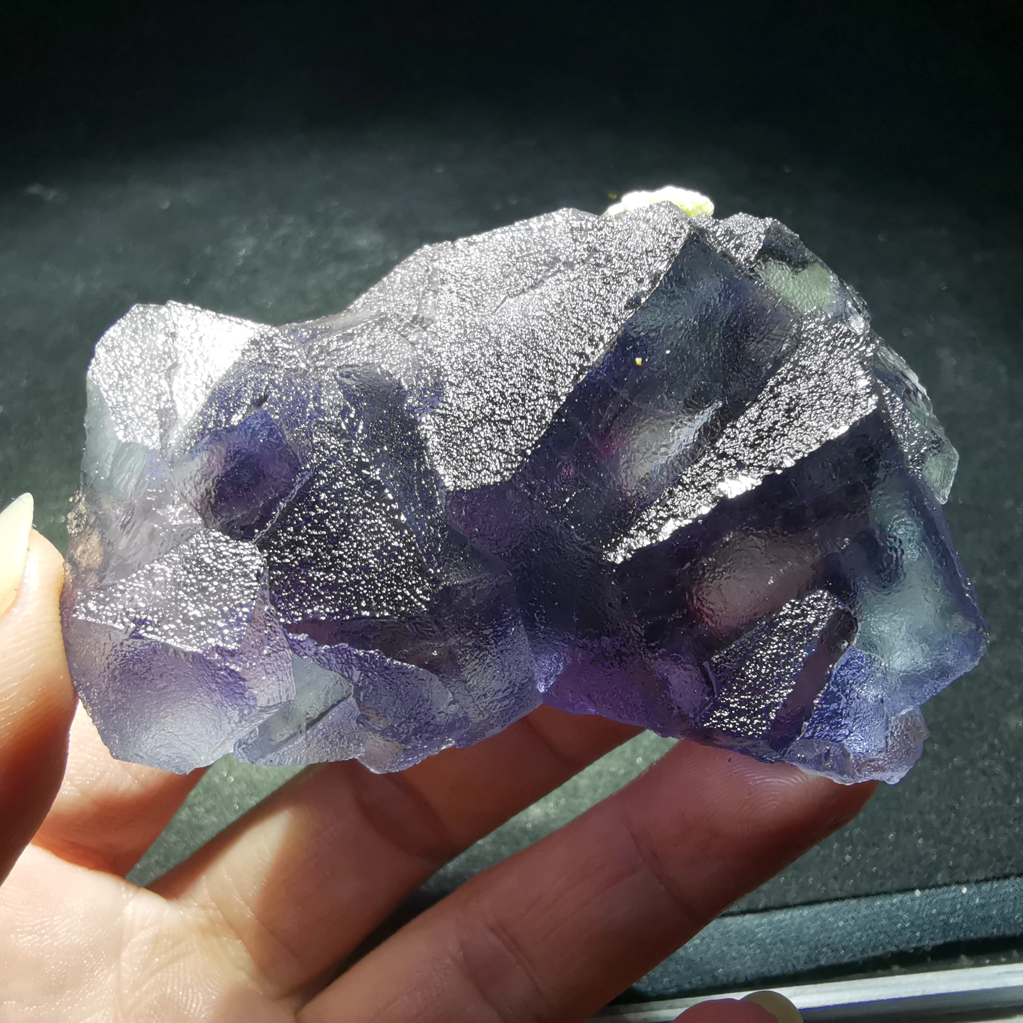 

105.8gNatural dream purple fluorite cluster mineral specimen HEALING CRYSTAL QUARTZ GEM