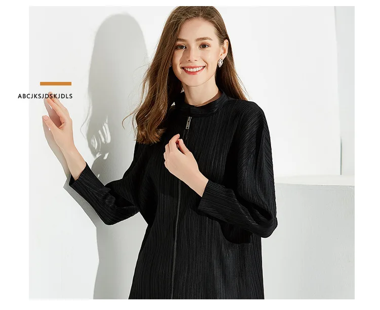 Женская куртка больших размеров, осень, новинка, большой стрейч, Miyake, плиссированный воротник-стойка, на молнии, рукава реглан, свободные повседневные топы