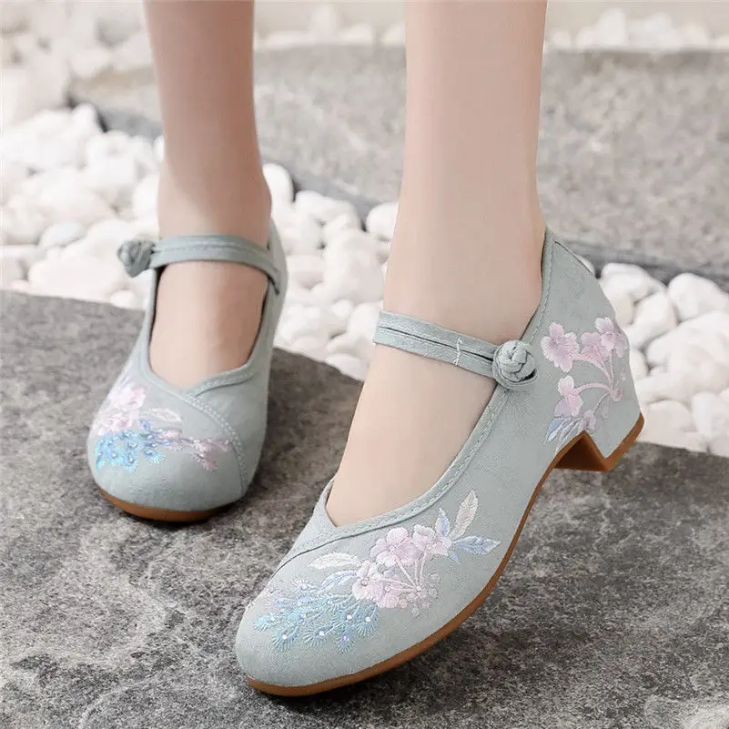 Chinese Embroidered Shoes Women High Heels Cheongsam National Style Mother Shoes Spring and Autumn Old Beijing Cloth Shoes