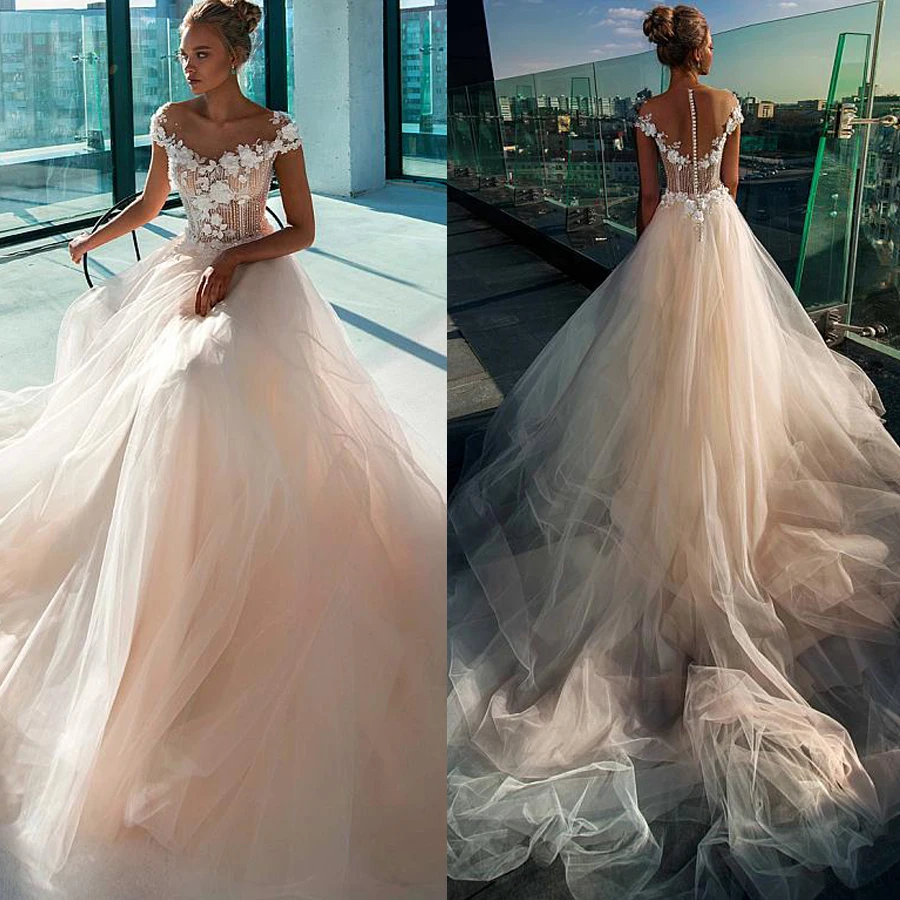 Великолепные Свадебные платья трапециевидной формы с кружевными аппликациями и объемными цветами и бисером цвета шампанского