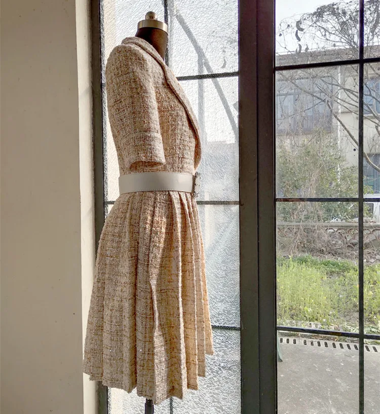 Осеннее женское высококачественное твидовое плиссированное платье с поясом шикарное OL платье с короткими рукавами B215