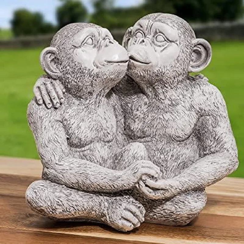 Novelty Kissing Monkeys Resin Garden Ornament Romantic Chimps Statues Animal 