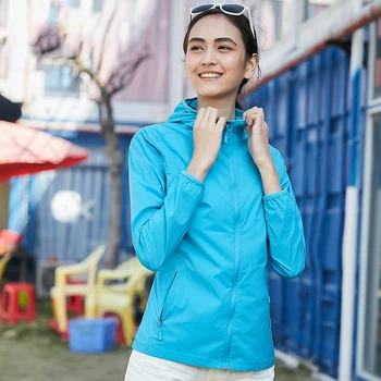 

Ultra-thin Skin Jackets Sun Protection Beach Windbreaker Women Breathable Hooded Summer Jackets Long Sleeve Zipper Coats TA1832