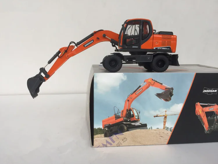 Новая Коллекционная литая под давлением модель игрушки 1:50 Doosan DX150W-9C колесных экскаваторов строительство автомобиля игрушка для дисплея, бизнес подарок