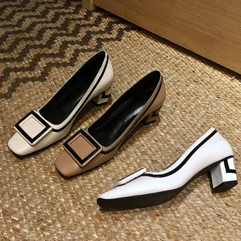 

2019 spring and autumn new thick with low-heeled British wind shallow mouth leather square head ladies single shoes wild tide.