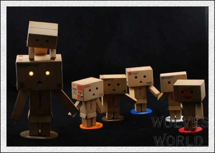 Аниме игрушка четырехлистная сестра бумажная коробка люди Danboard мини маленькое предприятие квалифицированный Гараж Комплект маятник
