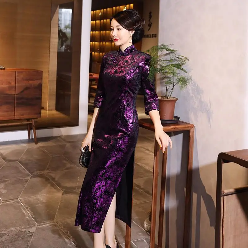 Классическое Восточное женское платье Cheongsam из бархата с воротником-стойкой, китайское платье Qipao, Вечерние Платья с цветочным принтом, винтажное длинное платье - Цвет: Purple A