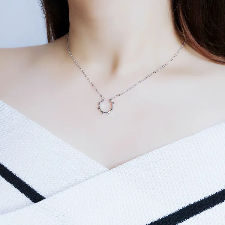 

Master's Sun Kong Hyo Jin Celebrity Style Necklace S925 Silver Adjustable Circle Necklace Choker Crescent Pendant