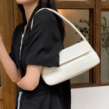 

Female bag summer small bag wild niche crocodile pattern retro one-shoulder handbag commuter armpit baguette bag