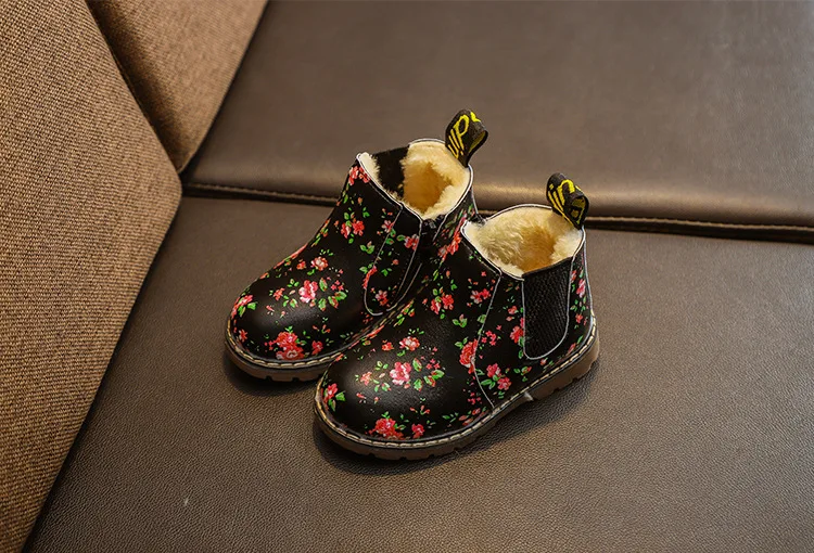 Зимние ботинки наивысшего качества для маленьких девочек модные ботинки с цветами обувь принцессы Нескользящие плюшевые теплые хлопковые ботинки martin