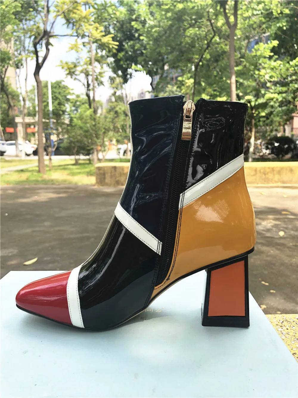 short boots red Prova Perfetto женские сапоги до колена; Разноцветные сапоги из лакированной кожи для женщин; сапоги с квадратным носком для подиума; женские сапоги на высоком каблуке - Цвет: short boots red