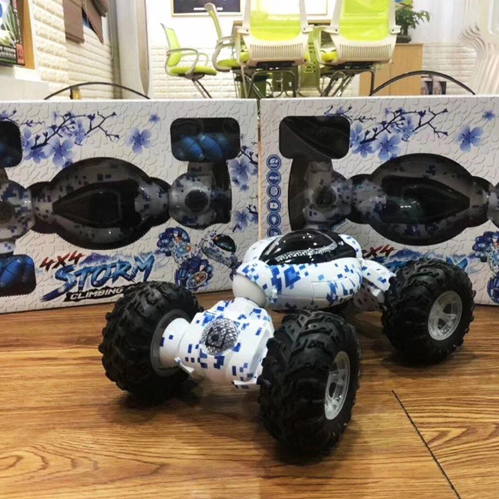 Радиоуправляемый автомобиль с дистанционным управлением, синий и белый фарфор, трюковая машина, скручивающаяся высокоскоростная внедорожная машина, игрушечные машинки, детские рождественские подарки