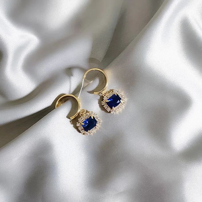 11923612478_1477228732